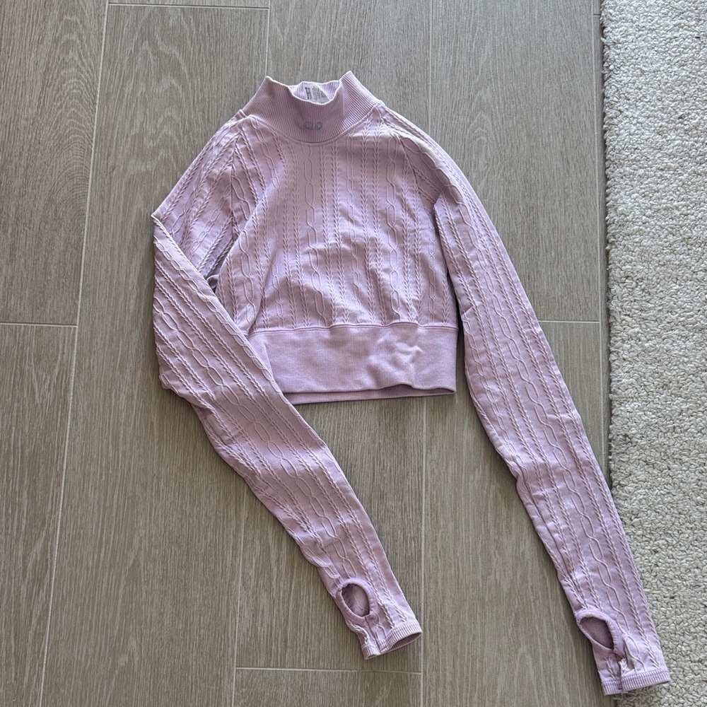 ALO Yoga Light Pink Ribbed Crop Top